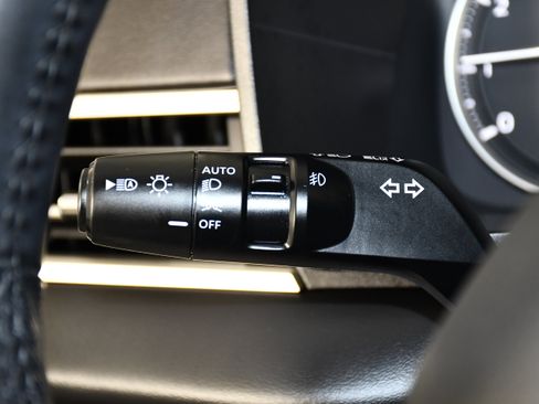 Used 2024 Mitsubishi Outlander SE AWD/4WD image 22