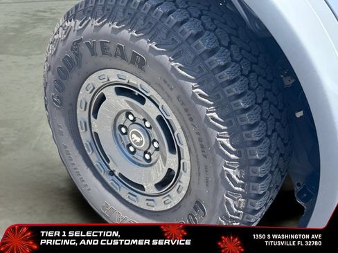 Used 2025 Ford Bronco Badlands AWD/4WD image 17