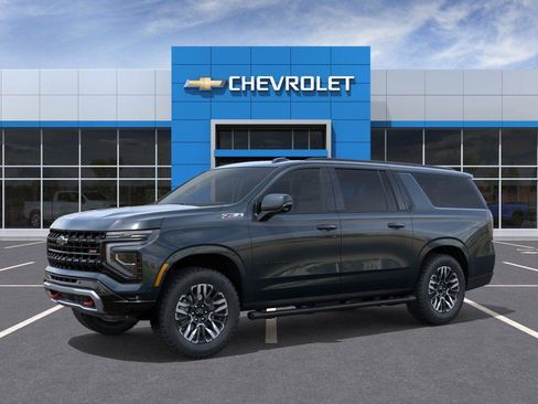 New 2026 Chevrolet Suburban Z71 image 2