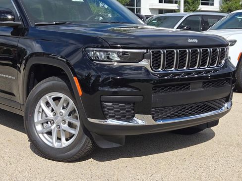 New 2025 Jeep Grand Cherokee L Laredo w/ Trailer Tow Package image 2