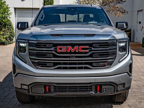 Used 2024 GMC Sierra 1500 AT4 w/ Technology Package AWD/4WD image 2