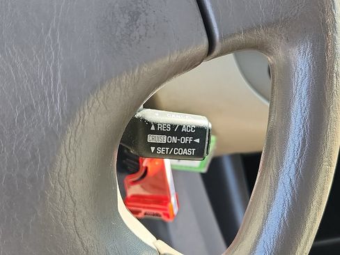 Used 2003 Toyota Camry LE FWD image 20