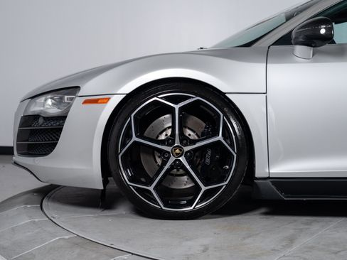 Used 2012 Audi R8 V10 AWD/4WD image 18