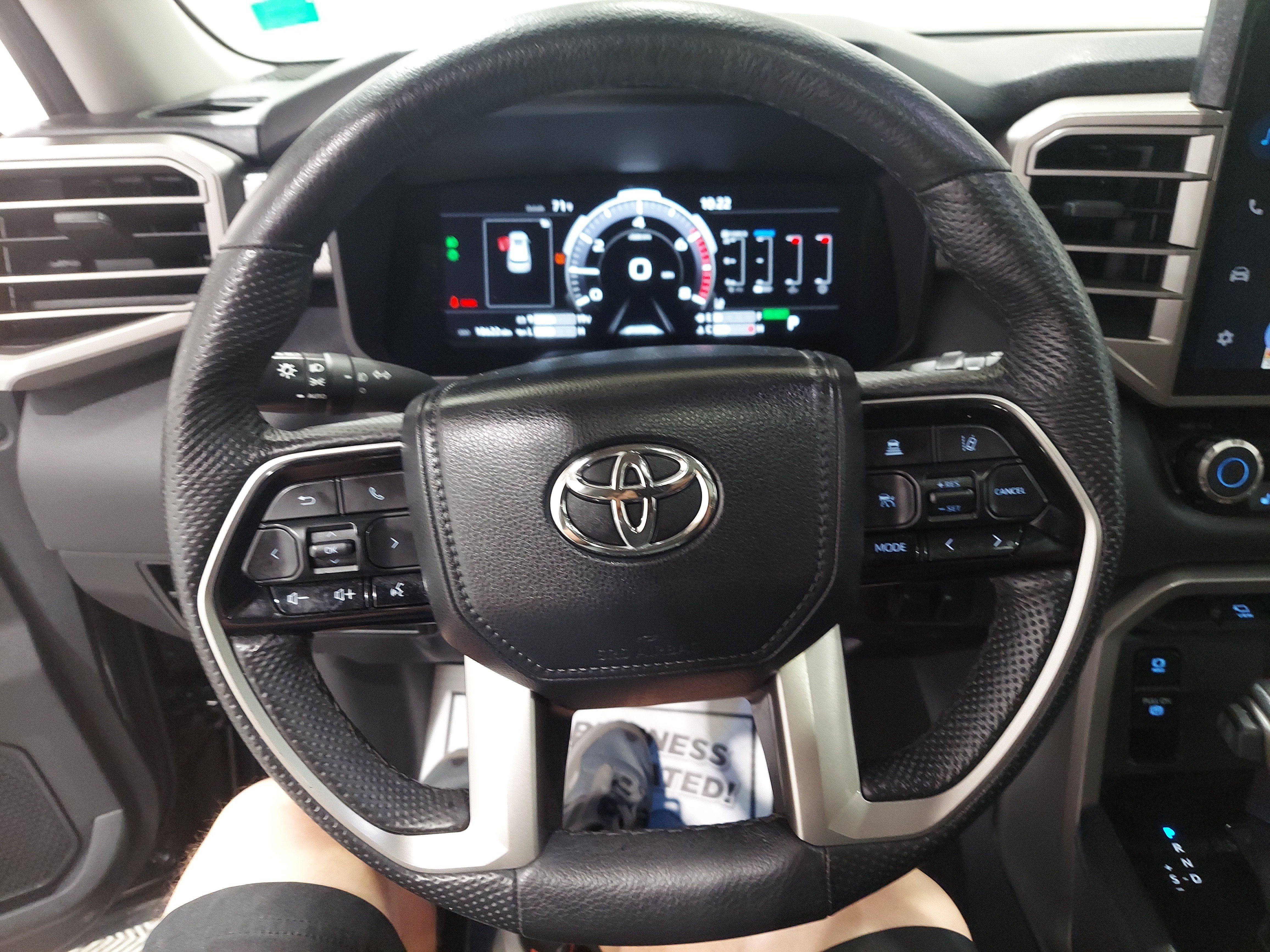 Used 2024 Toyota Sequoia Platinum AWD/4WD image 7