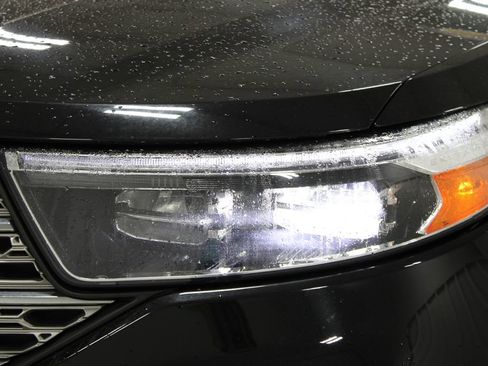 Used 2023 Ford Explorer Limited image 13