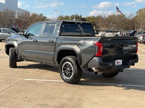 Used 2025 Toyota Tacoma SR5 image 7