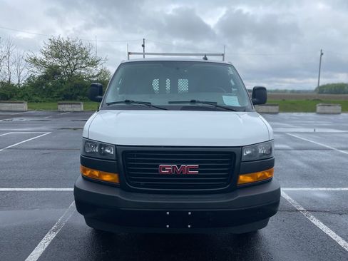 Used 2023 GMC Savana 2500 w/ Driver Convenience Package RWD image 2