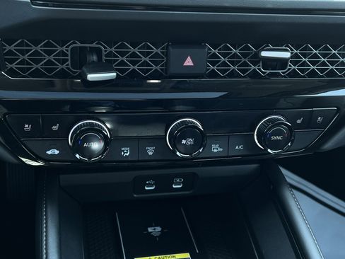 Used 2024 Honda Accord Touring image 33