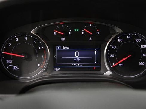 Used 2023 GMC Acadia SLE w/ Driver Convenience Package image 8