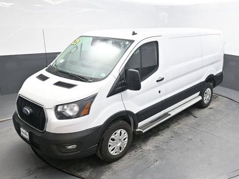 Used 2025 Ford Transit 250 Low Roof w/ Exterior Upgrade Package RWD image 24