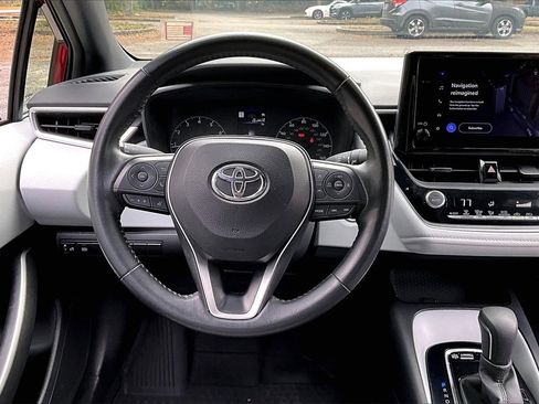 Used 2023 Toyota Corolla SE image 8