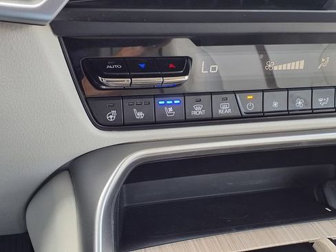 Certified 2024 MAZDA CX-90 Plug-In Hybrid w/ Premium Plus AWD/4WD image 13