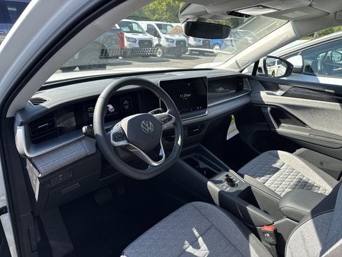 New 2025 Volkswagen Tiguan S image 8
