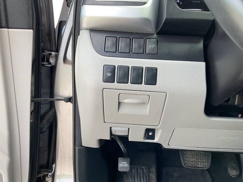 Used 2015 Toyota Highlander XLE AWD/4WD image 16