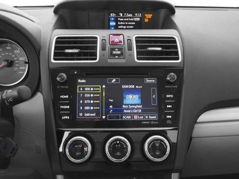 Used 2017 Subaru Forester 2.5i Premium AWD/4WD image 10