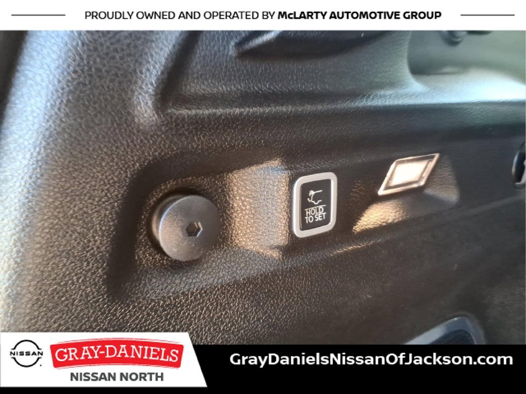 Used 2021 Jeep Grand Cherokee L Limited RWD image 9