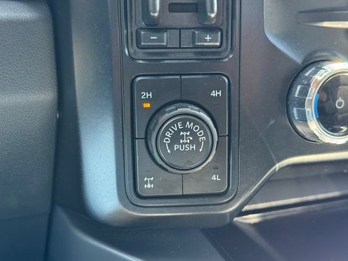 Used 2025 Ford F250 Lariat w/ Tremor Off-Road Package AWD/4WD image 26