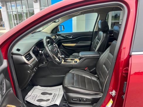 Used 2018 GMC Acadia Denali w/ Technology Package AWD/4WD image 8