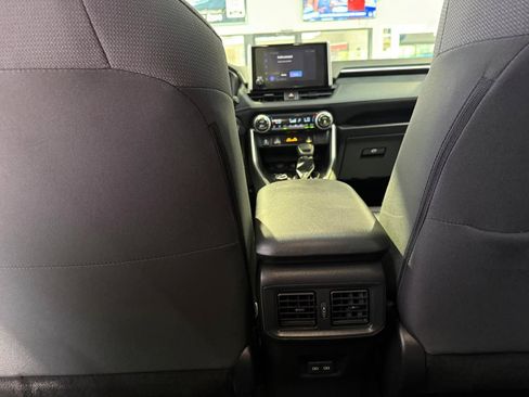 Used 2023 Toyota RAV4 XLE w/ Convenience Package AWD/4WD image 18