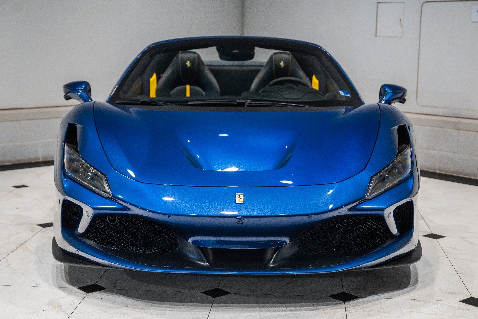 Used 2023 Ferrari F8 Tributo RWD image 4