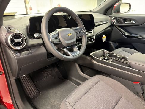 New 2026 Chevrolet Equinox LT w/ Safety and Technology Package FWD image 4