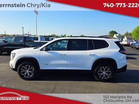 Used 2026 GMC Acadia AT4 w/ LPO, Floor Liner Package AWD/4WD image 4
