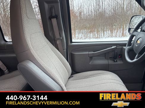 Used 2024 Chevrolet Express 3500 LT w/ LT Preferred Equipment Group image 28