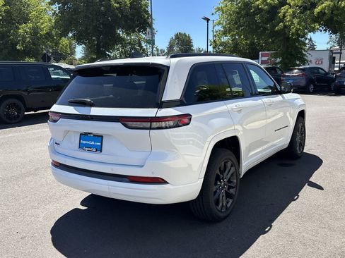 New 2026 Jeep Grand Cherokee Limited AWD/4WD image 5