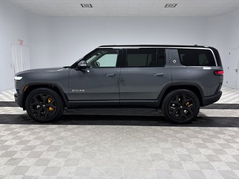 Used 2023 Rivian R1S Adventure AWD/4WD image 2