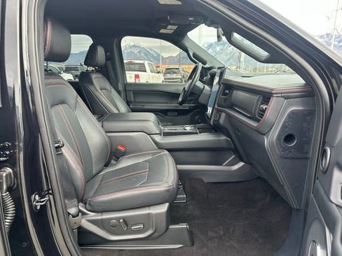 Used 2023 Ford Expedition Limited image 16
