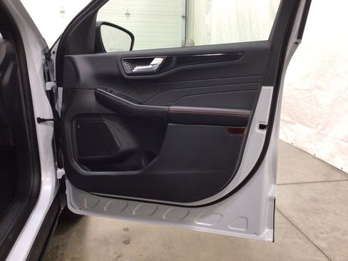 New 2026 Ford Escape ST-Line w/ Tech Pack #1 image 38