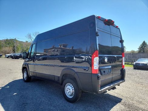 New 2026 RAM ProMaster 1500 w/ Convenience Group FWD image 7