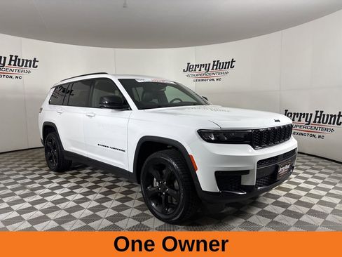 Used 2023 Jeep Grand Cherokee L Laredo AWD/4WD image 4