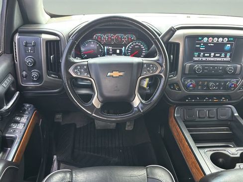 Used 2018 Chevrolet Silverado 1500 High Country AWD/4WD image 15