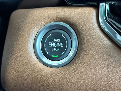 Used 2024 GMC Canyon AT4 w/ Canyon Safety Plus Package image 26