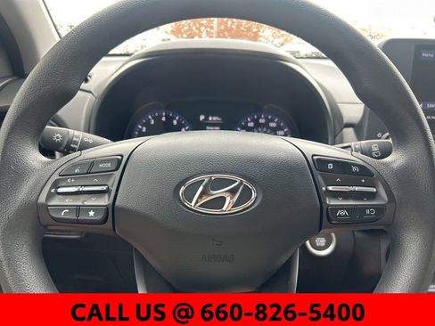 Used 2023 Hyundai Kona SEL AWD/4WD image 13