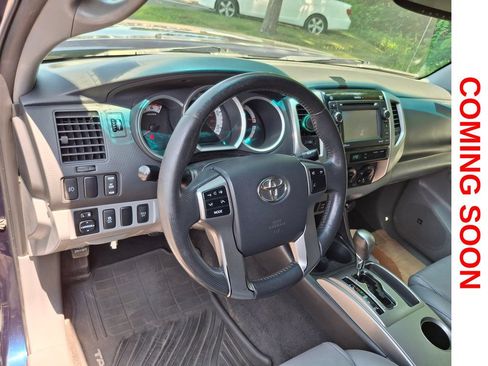Used 2013 Toyota Tacoma 4x4 Double Cab w/ Limited Pkg image 11