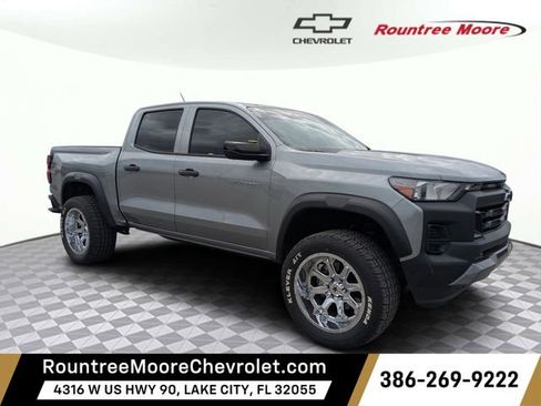 Used 2023 Chevrolet Colorado Trail Boss w/ Technology Package image 1