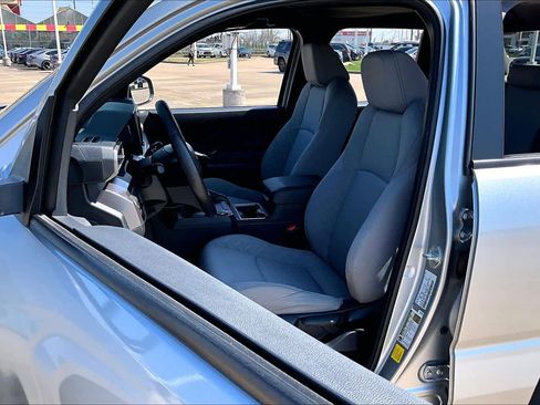 Certified 2024 Toyota Tacoma SR5 image 8