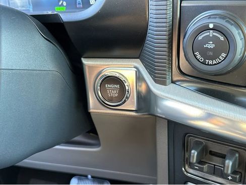 New 2025 Ford F150 Lariat w/ Equipment Group 502A High image 26