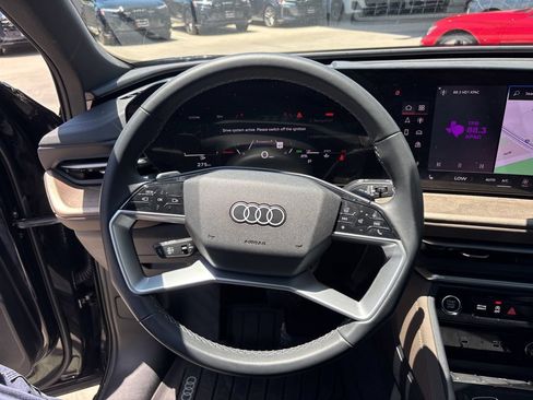 Certified 2025 Audi Q5 Premium w/ Convenience Package AWD/4WD image 21
