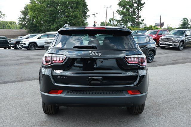 New 2026 Jeep Compass Latitude AWD/4WD image 7