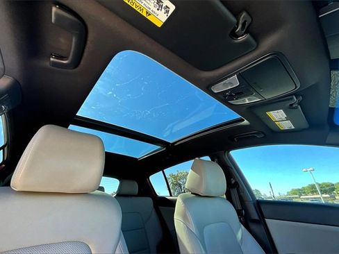 Used 2022 Kia Sportage Nightfall Edition image 23