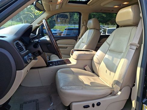 Used 2014 GMC Sierra 3500 Denali AWD/4WD image 16