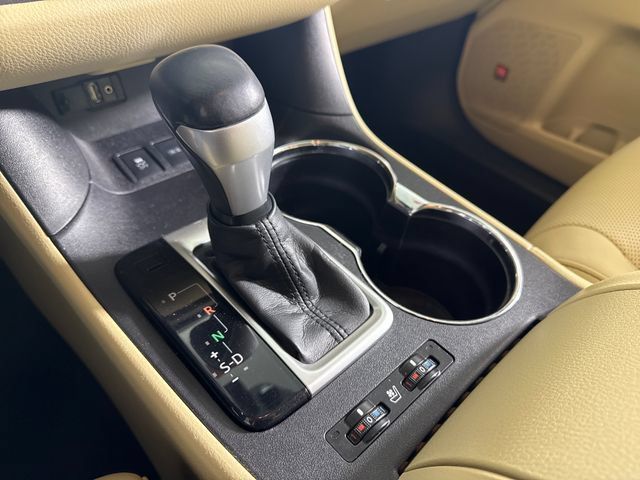 Used 2016 Toyota Highlander Limited Platinum AWD/4WD image 37