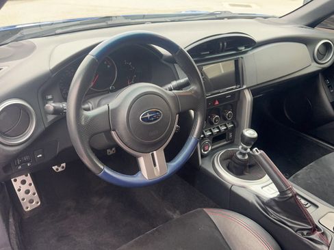 Used 2014 Subaru BRZ Limited w/ Popular Package #2B image 9