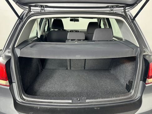 Used 2013 Volkswagen Golf 2.5L Hatchback 4D image 17