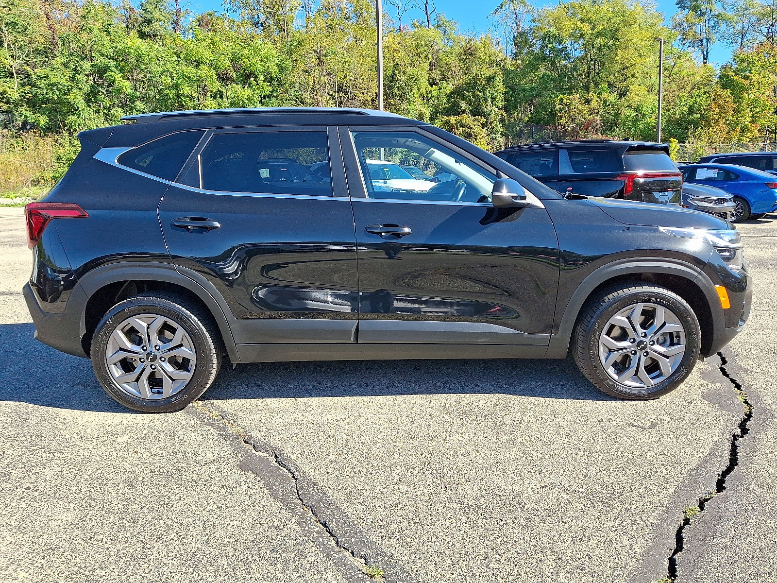 Used 2024 Kia Seltos S AWD/4WD image 7
