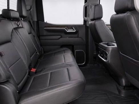 Used 2025 GMC Sierra 1500 Elevation w/ Elevation Premium Package AWD/4WD image 15