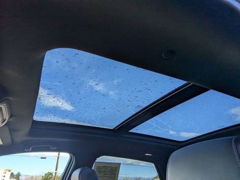 Used 2024 Cadillac XT5 Premium Luxury image 17